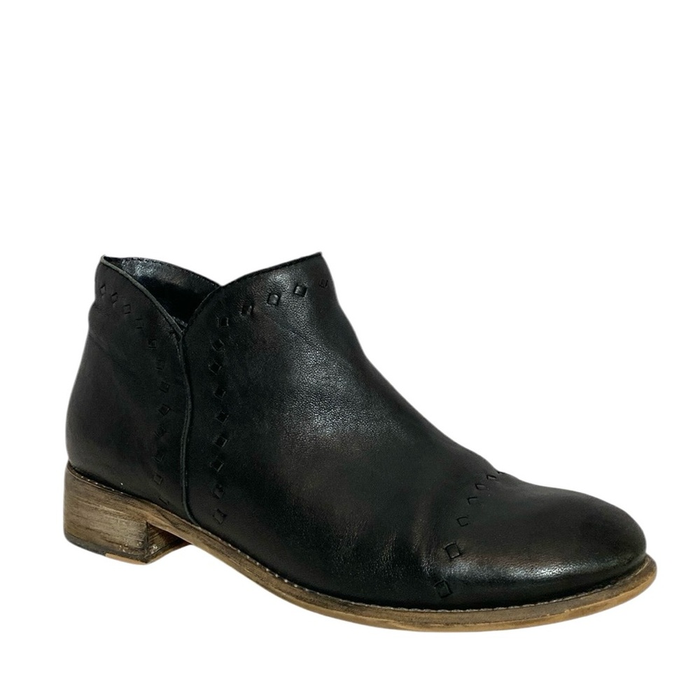 Diva True Black Soft Leather Booties 38/7.5